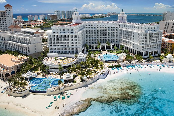 Riu Palace Las Americas Main Exterior